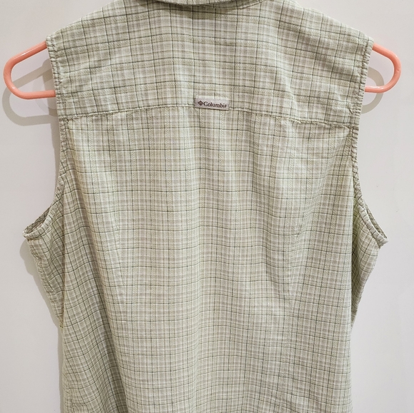 Columbia Sportswear Women's Blouse - Picture 2 of 3